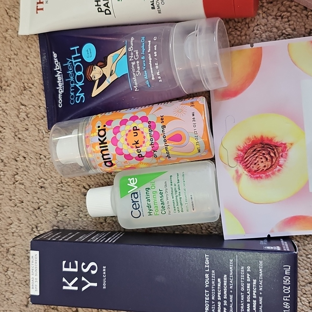 Skincare Bundle - Picture 2 of 3
